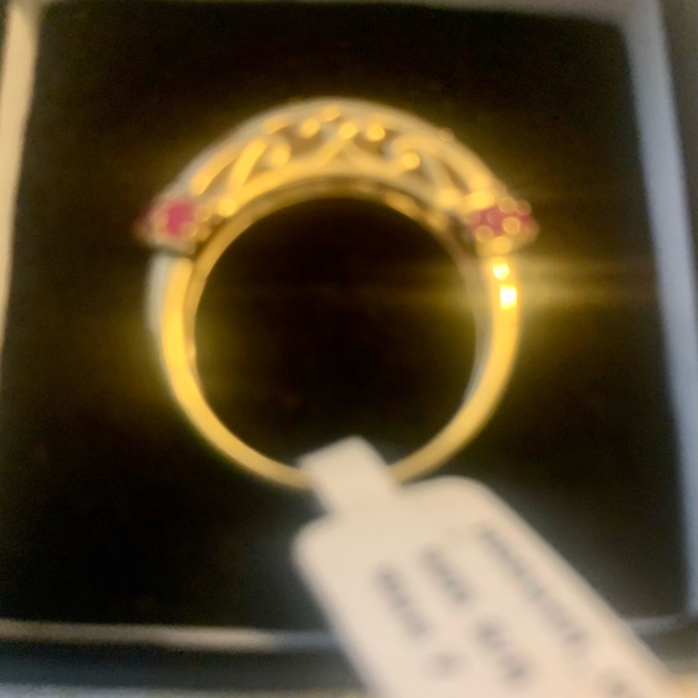 Ruby Ring - Picture 3 of 6
